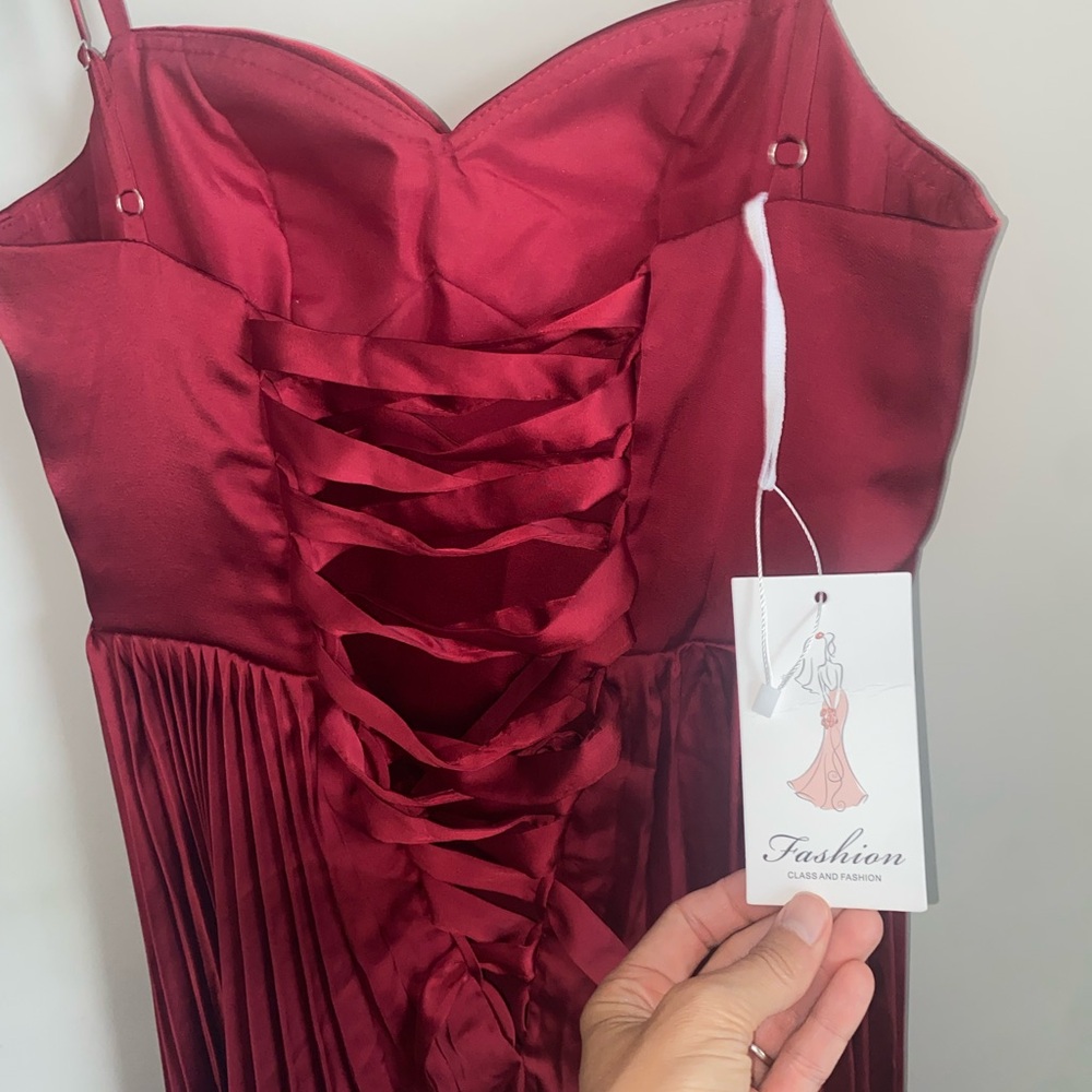 Elegant Burgundy Pleated Dress - Picture 11 of 11